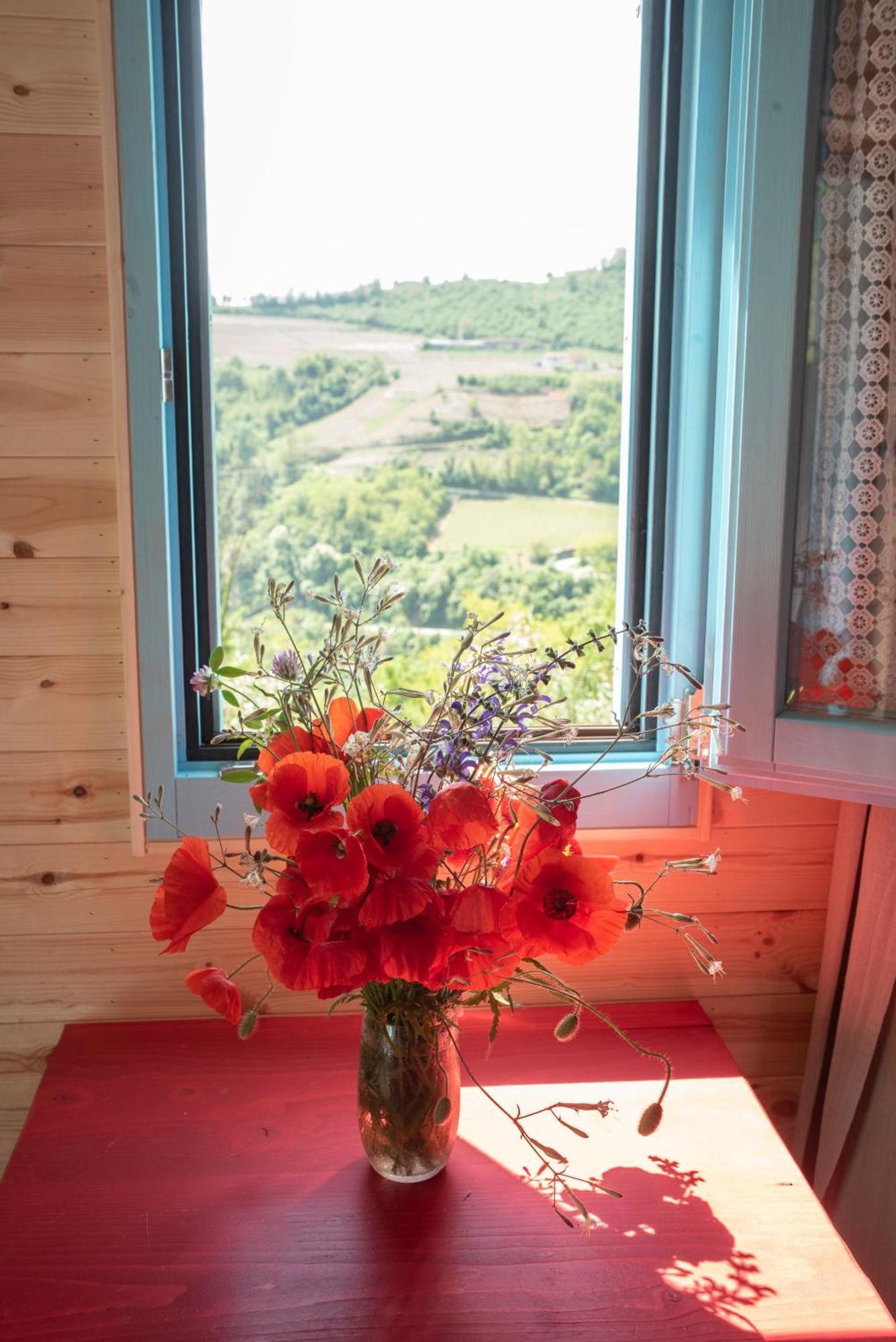 Agriturismo La Rovere - I Carrozzoni Gitani Cossano Belbo Eksteriør bilde